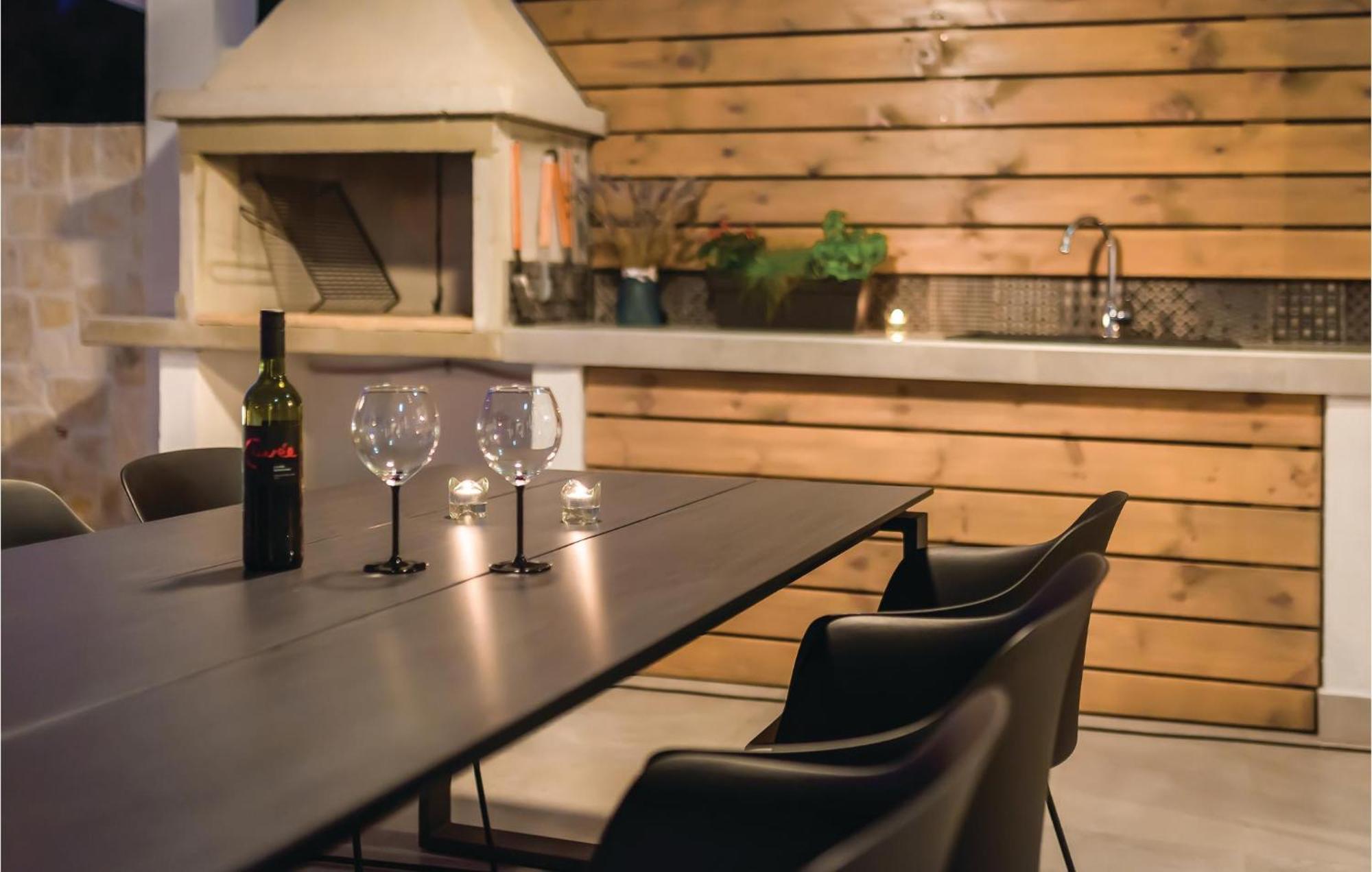 Lovely Home In Betina With Wifi Exterior foto